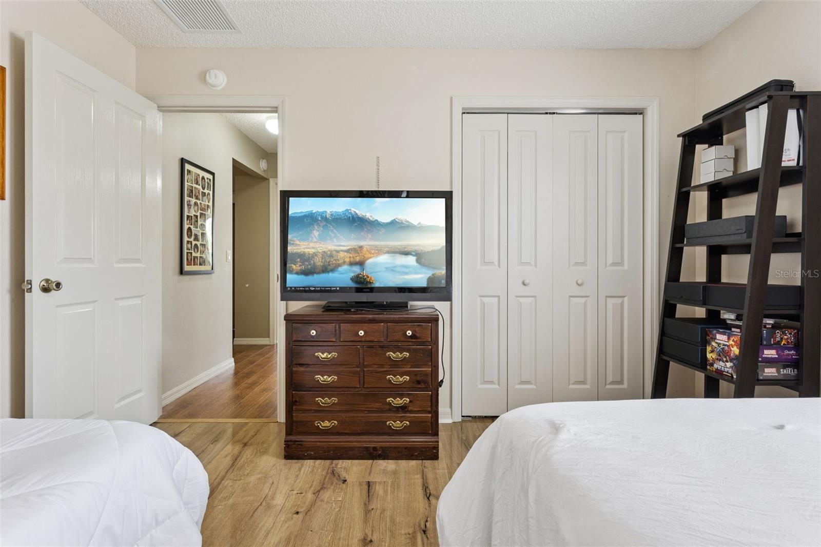 Image 25 of 37 For 16672 78th Live Oak Avenue