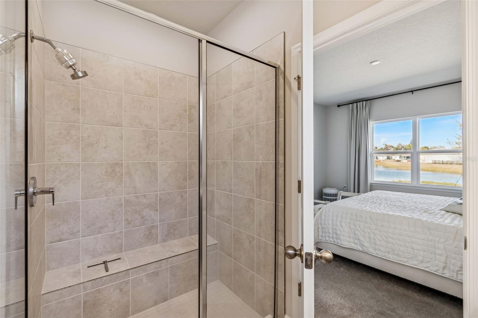 Image 21 of 28 For 2823 Landing Drive