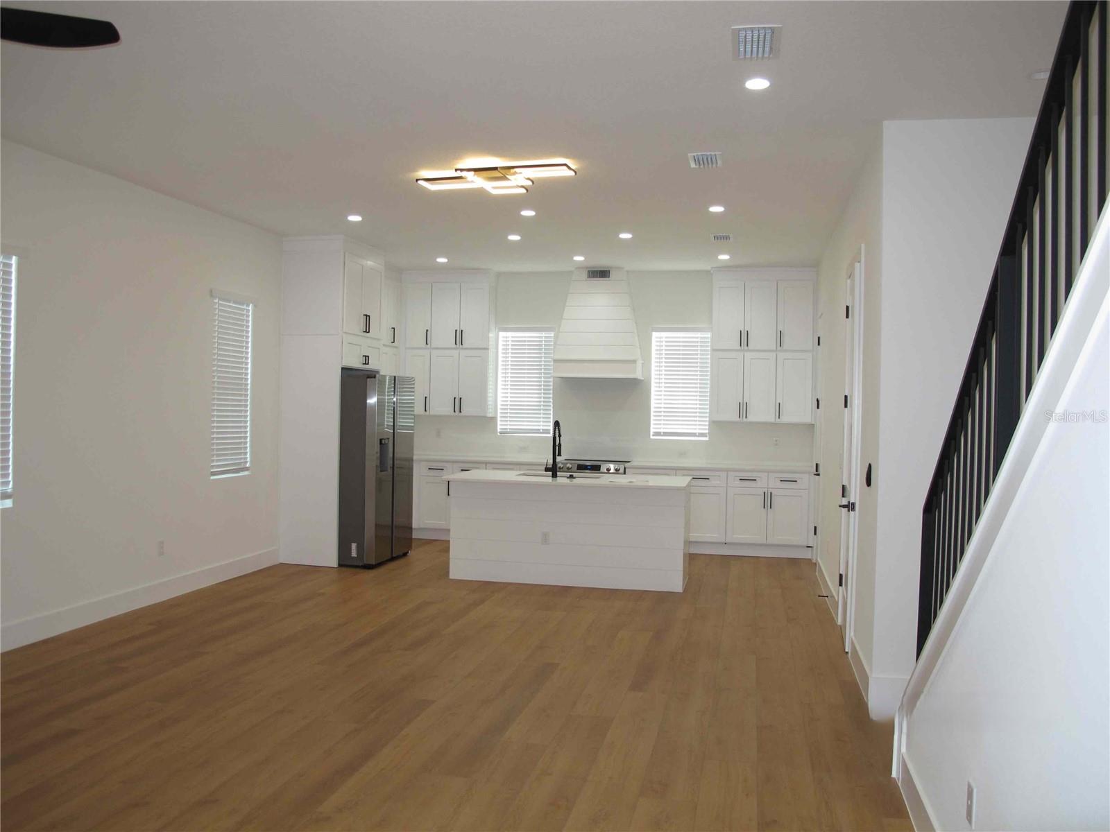 Image 7 of 23 For 145 Grant Street