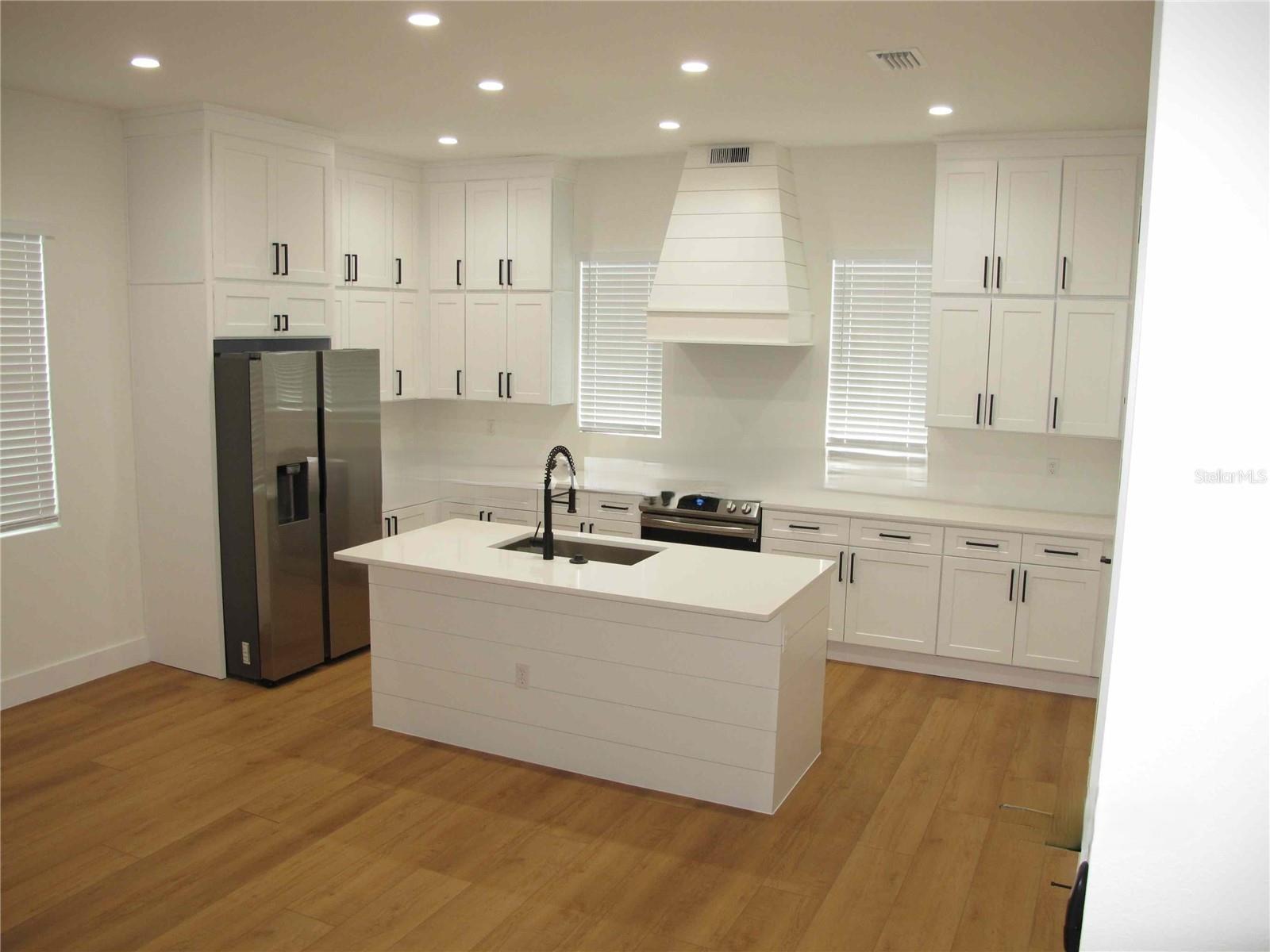 Image 9 of 23 For 145 Grant Street