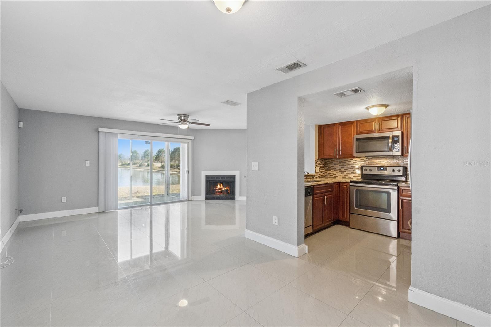 Image 10 of 32 For 214 Majors Lane A