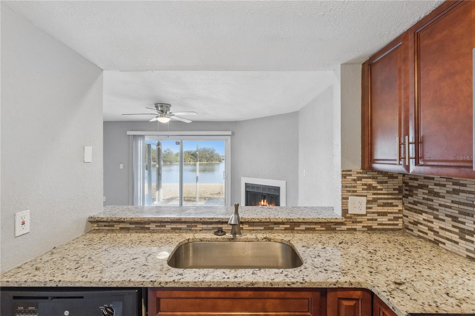 Image 14 of 32 For 214 Majors Lane A