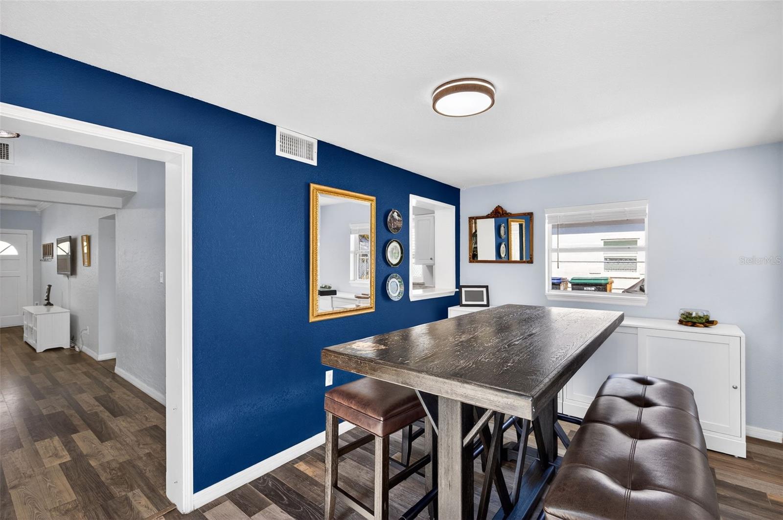 Image 19 of 27 For 1943 Cloverlawn Avenue