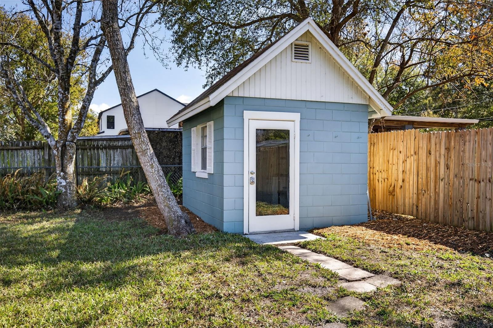 Image 22 of 27 For 1943 Cloverlawn Avenue