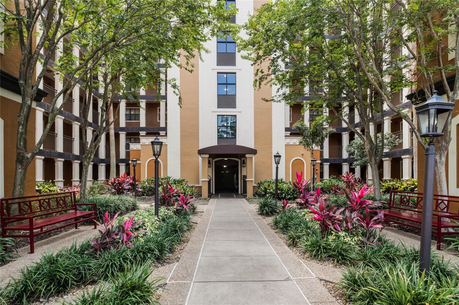 Image 2 of 36 For 12544 Floridays Resort Drive 611b