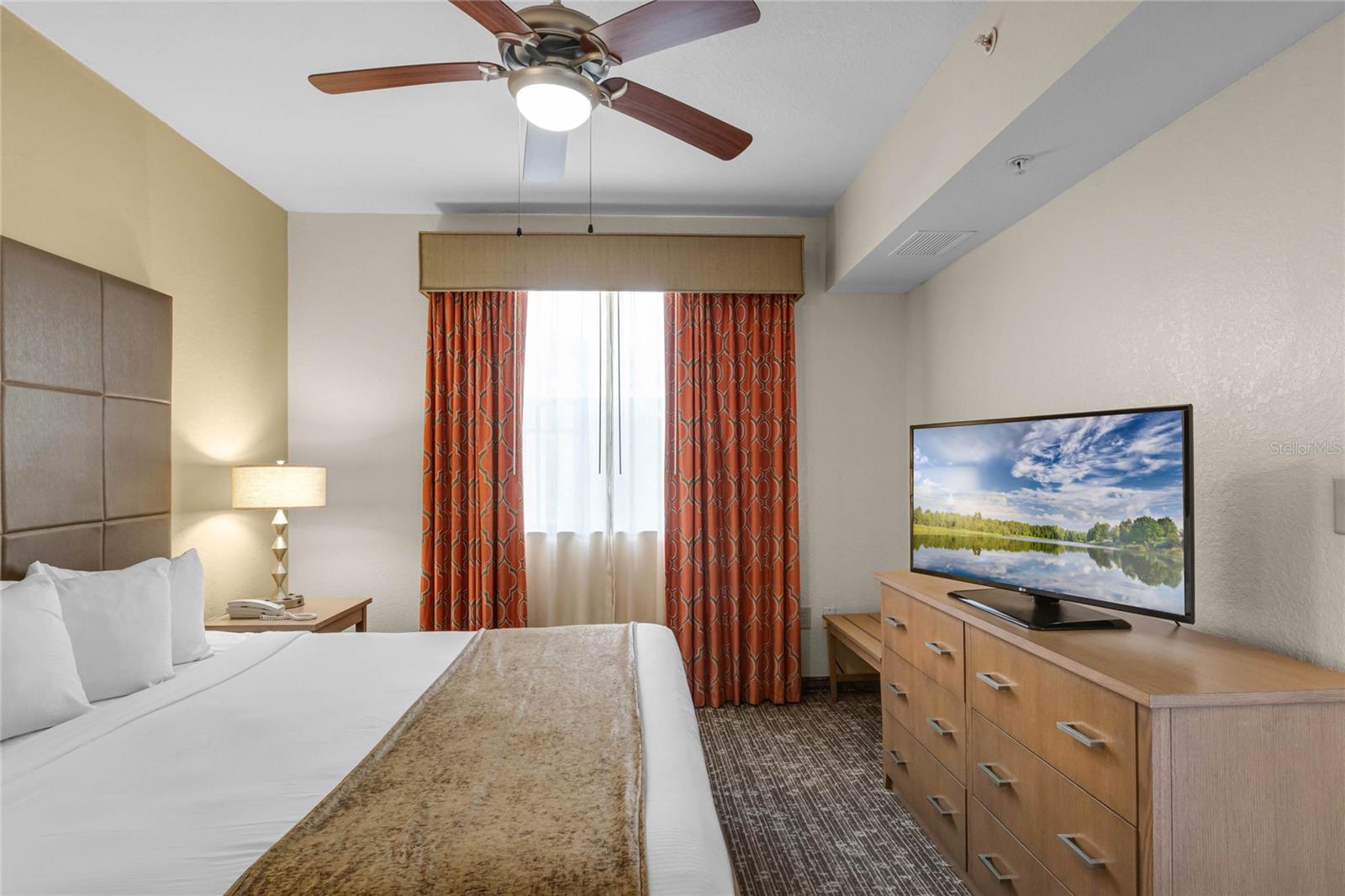 Image 20 of 36 For 12544 Floridays Resort Drive 611b