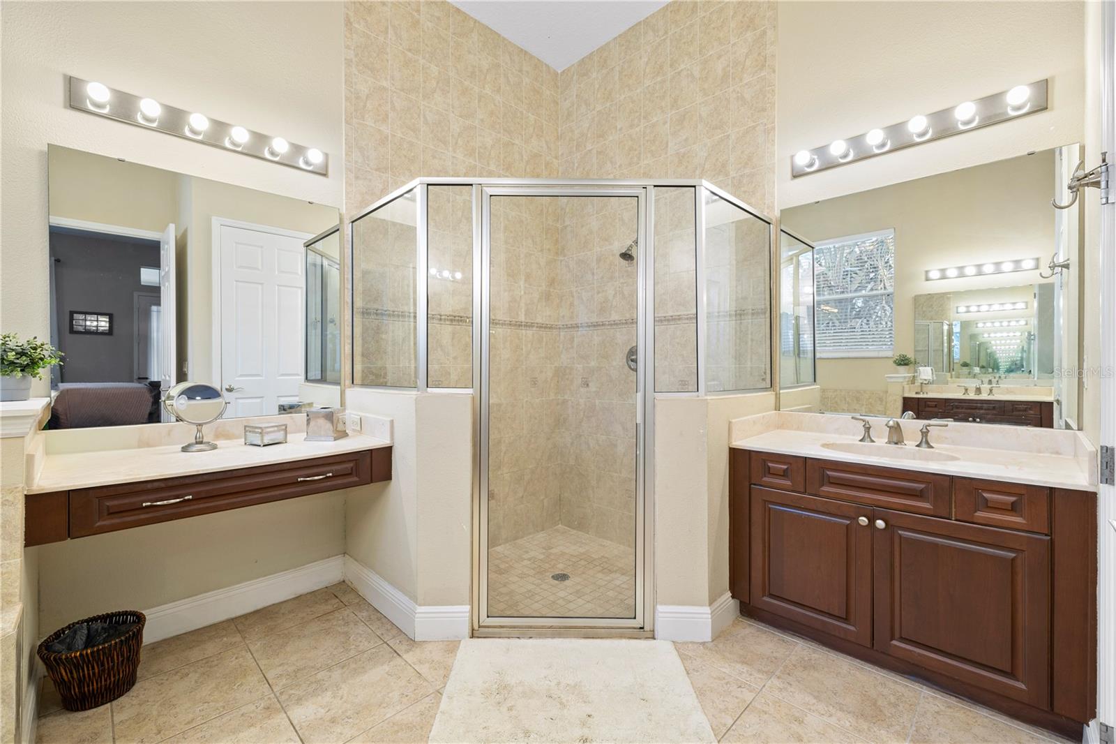 Image 12 of 55 For 13609 Ancilla Boulevard