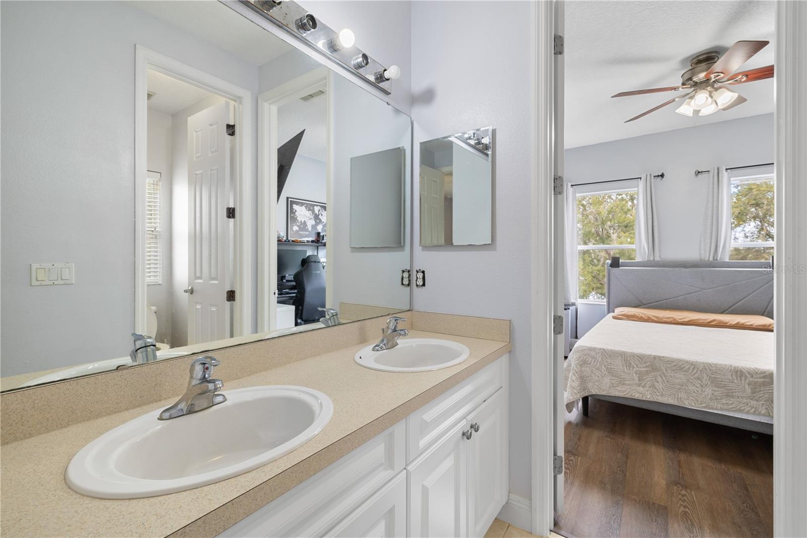 Image 33 of 55 For 13609 Ancilla Boulevard