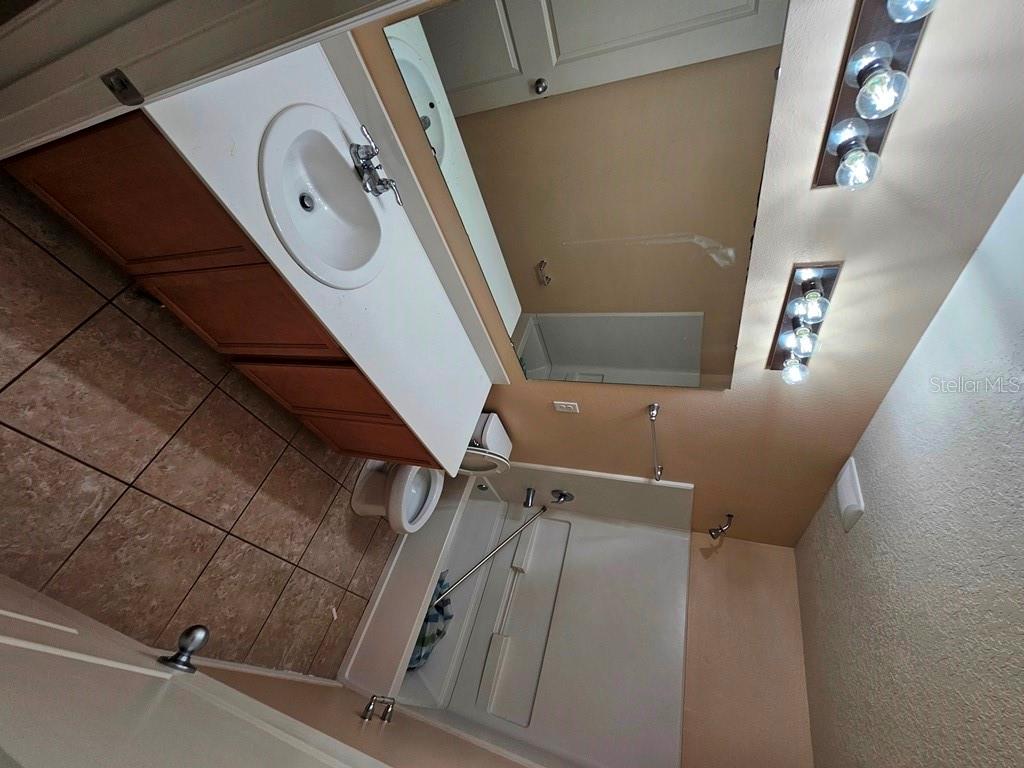 Image 2 of 36 For 5101 Killarney Way