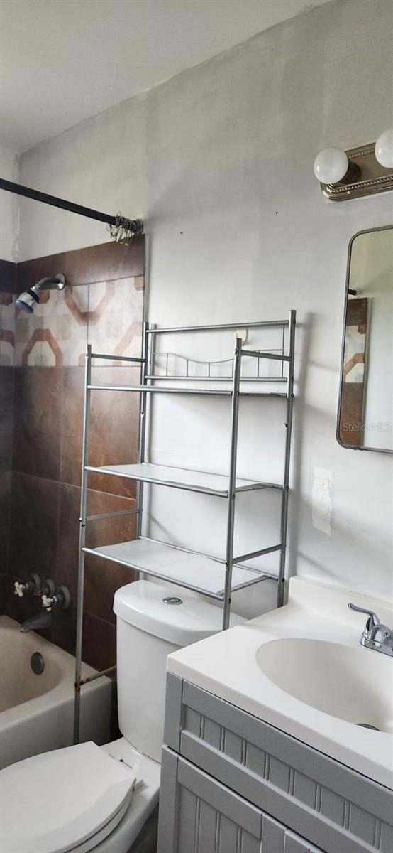 Image 8 of 13 For 620 Lilac Road