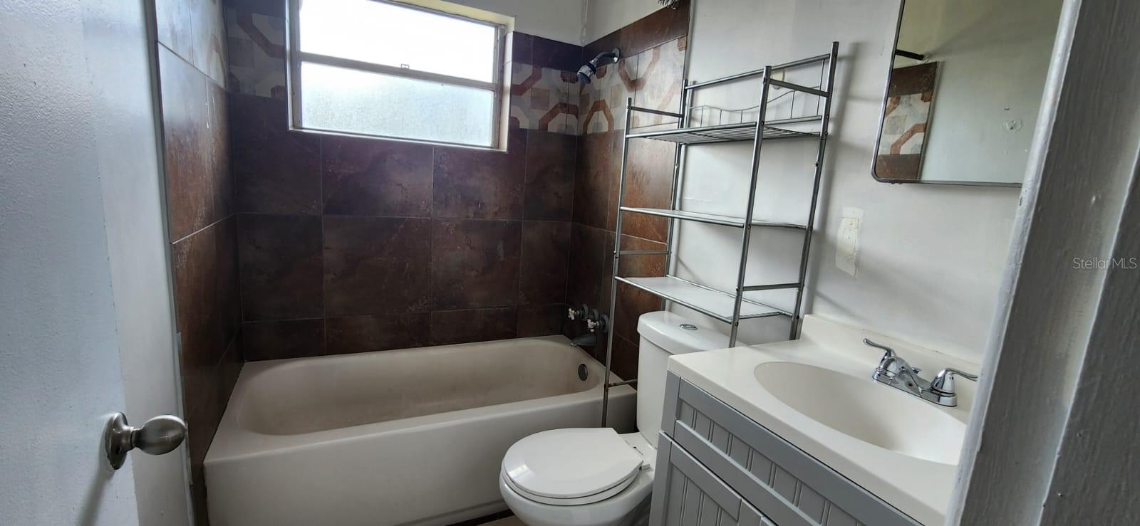 Image 9 of 13 For 620 Lilac Road