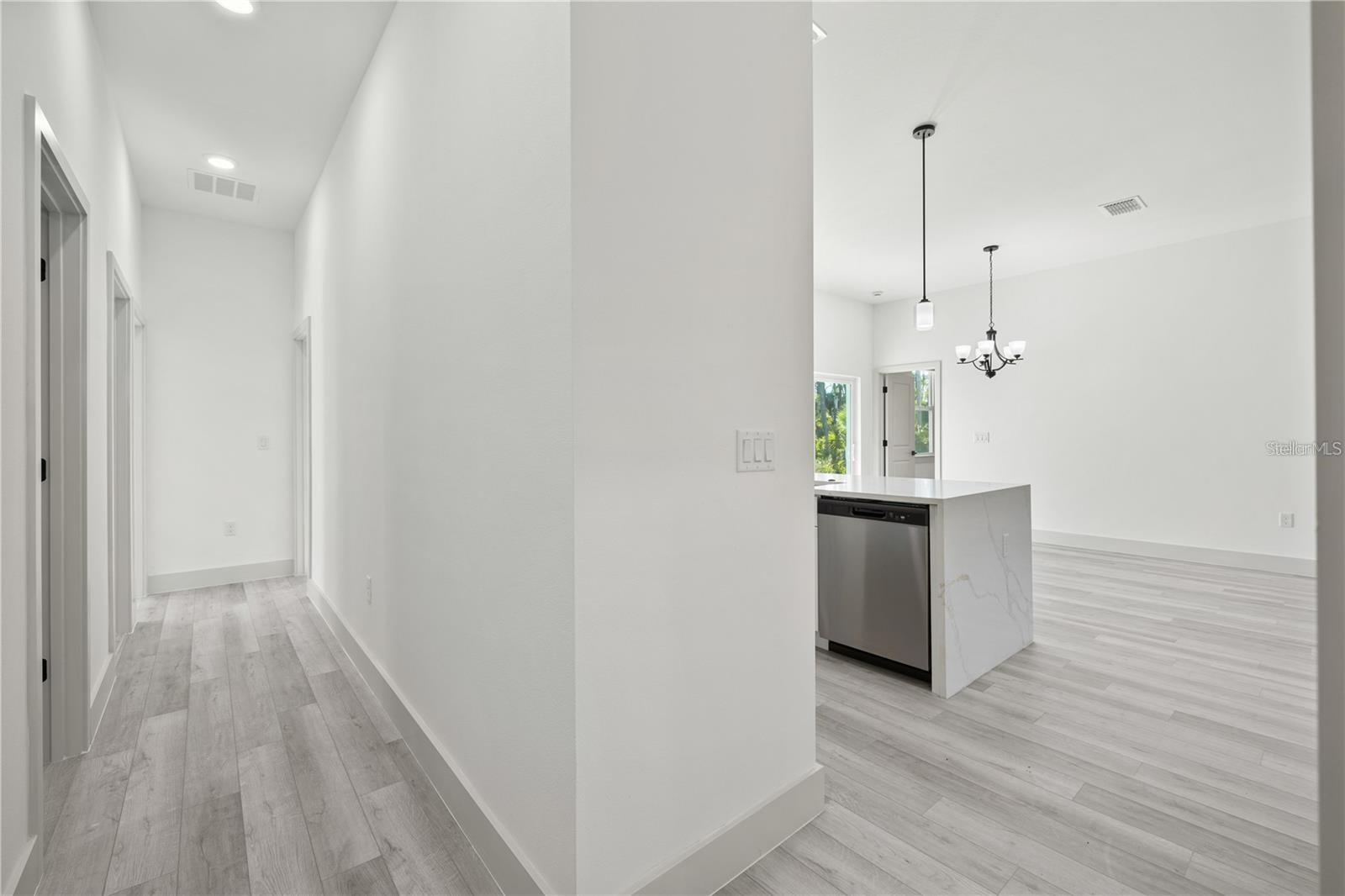 Image 16 of 40 For 15467 Hillsborough Boulevard