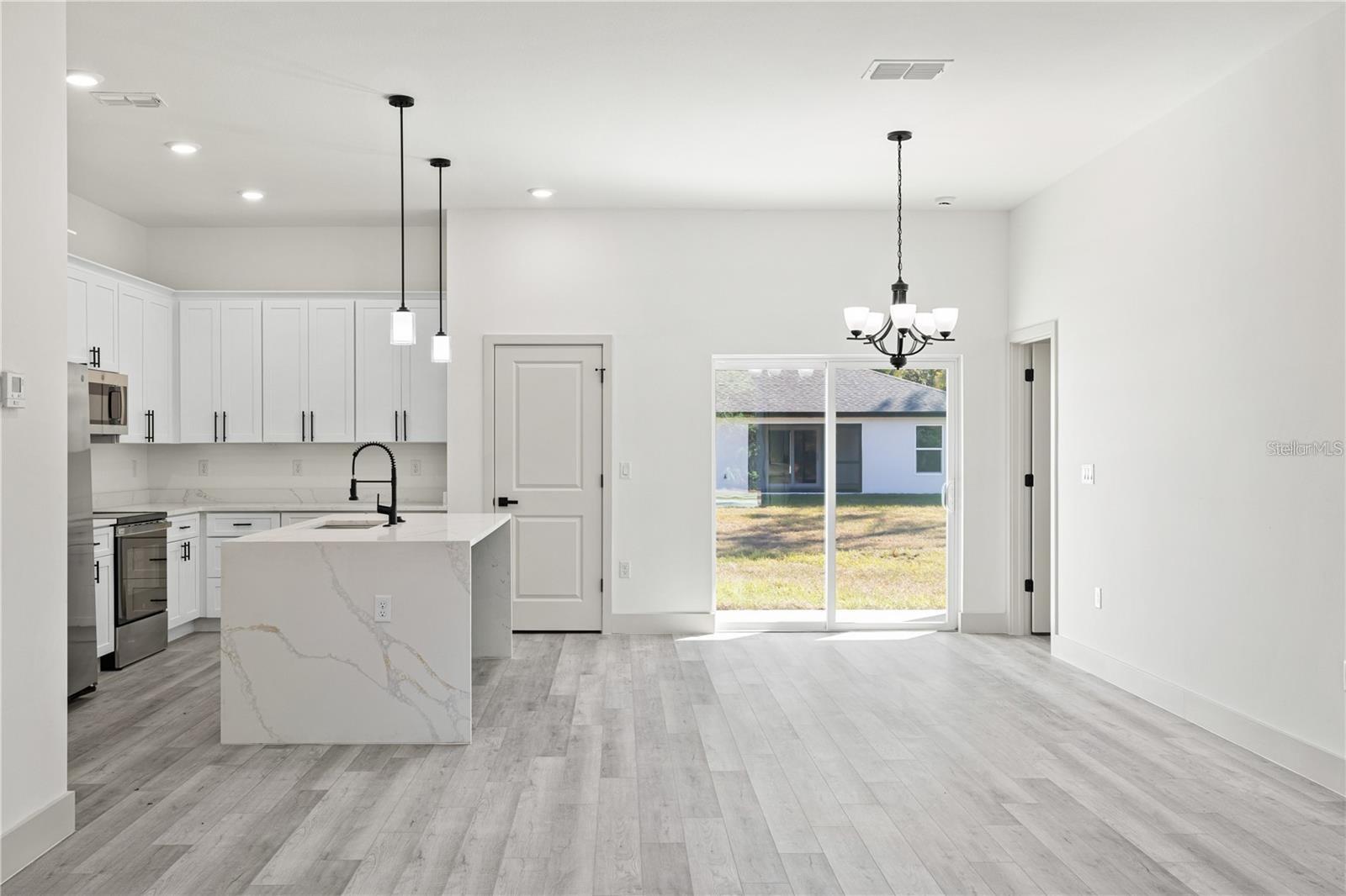 Image 7 of 40 For 15467 Hillsborough Boulevard