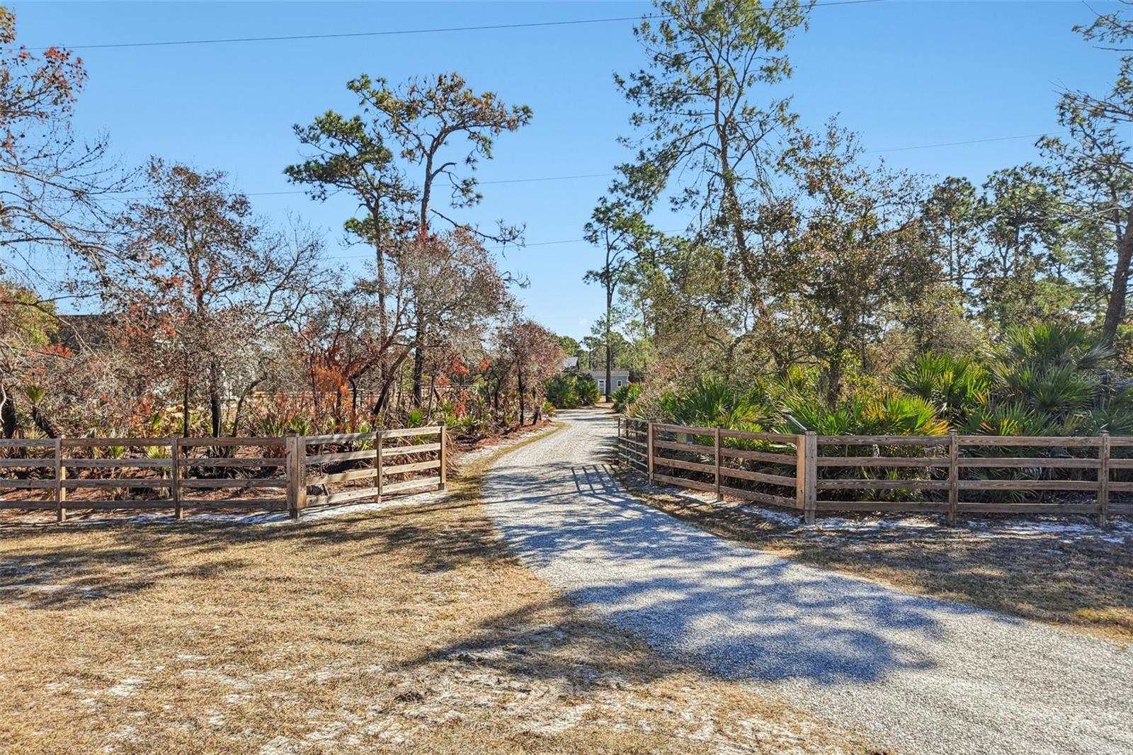 Image 38 of 44 For 2537 Buck Knife Court