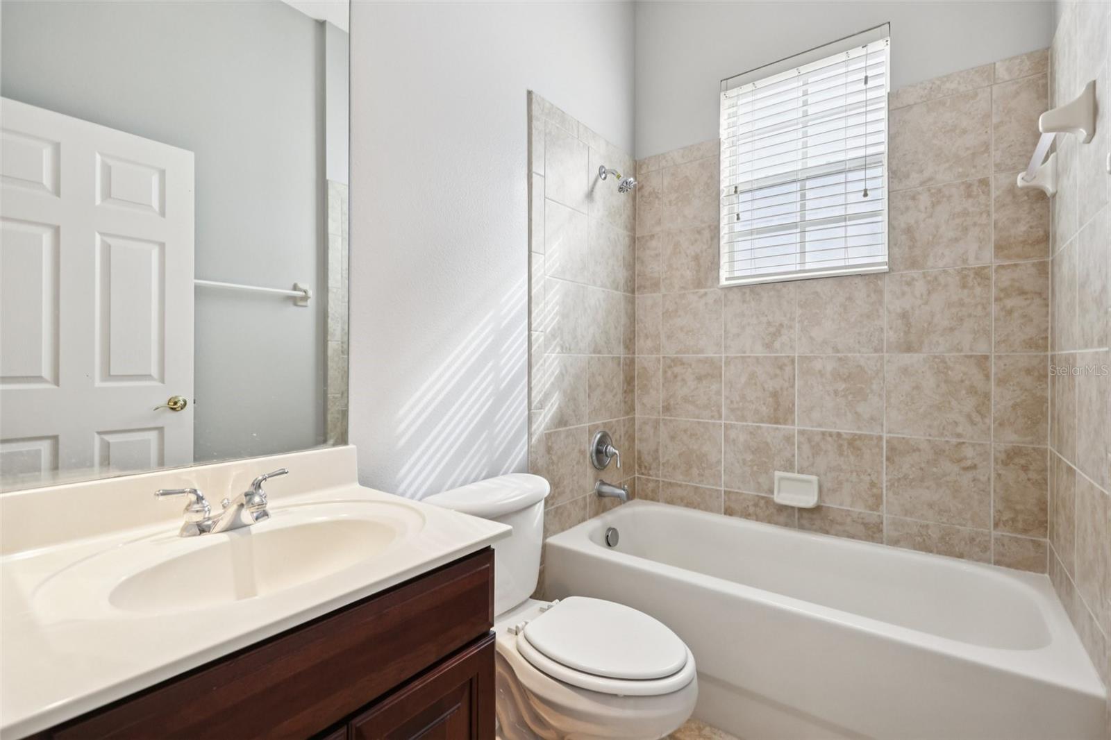 Image 26 of 54 For 11866 Camden Park Drive