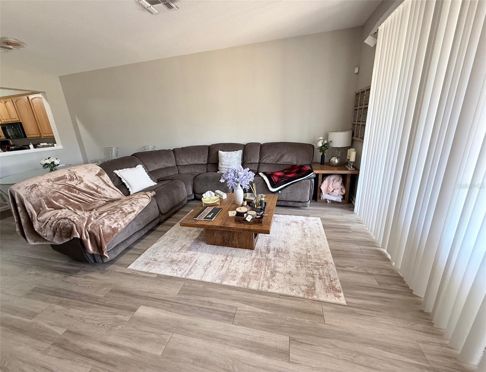 Image 8 of 14 For 7154 Showcase Lane