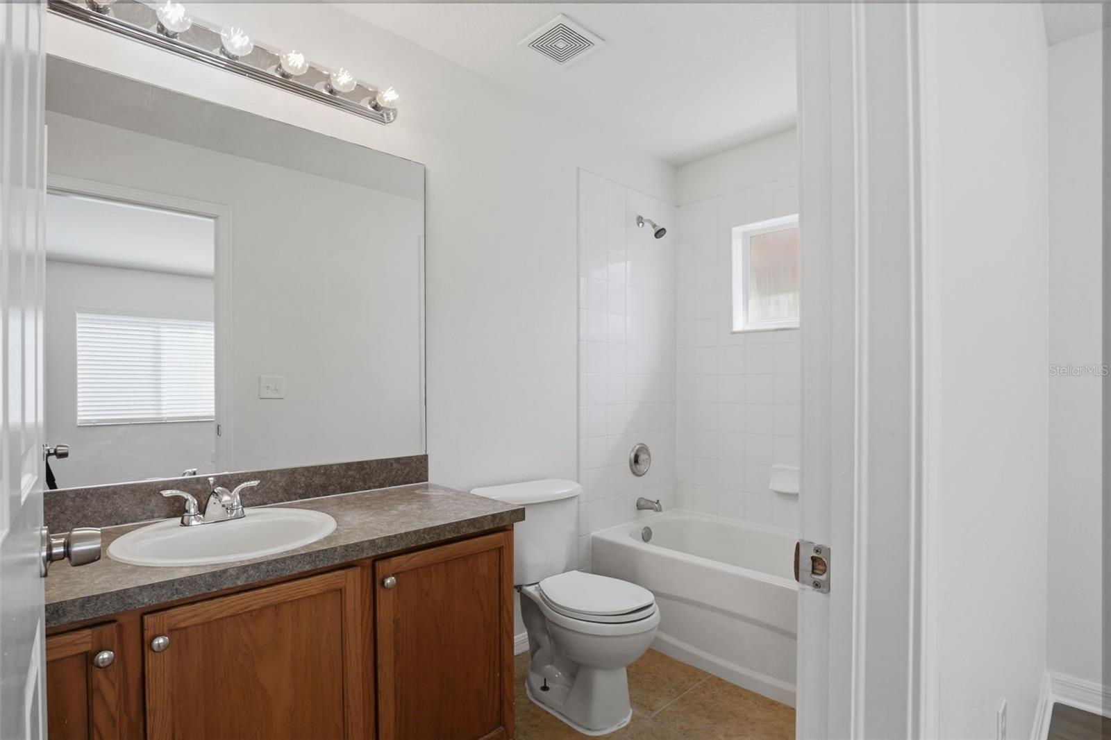 Image 25 of 34 For 532 Scarlet Maple Court