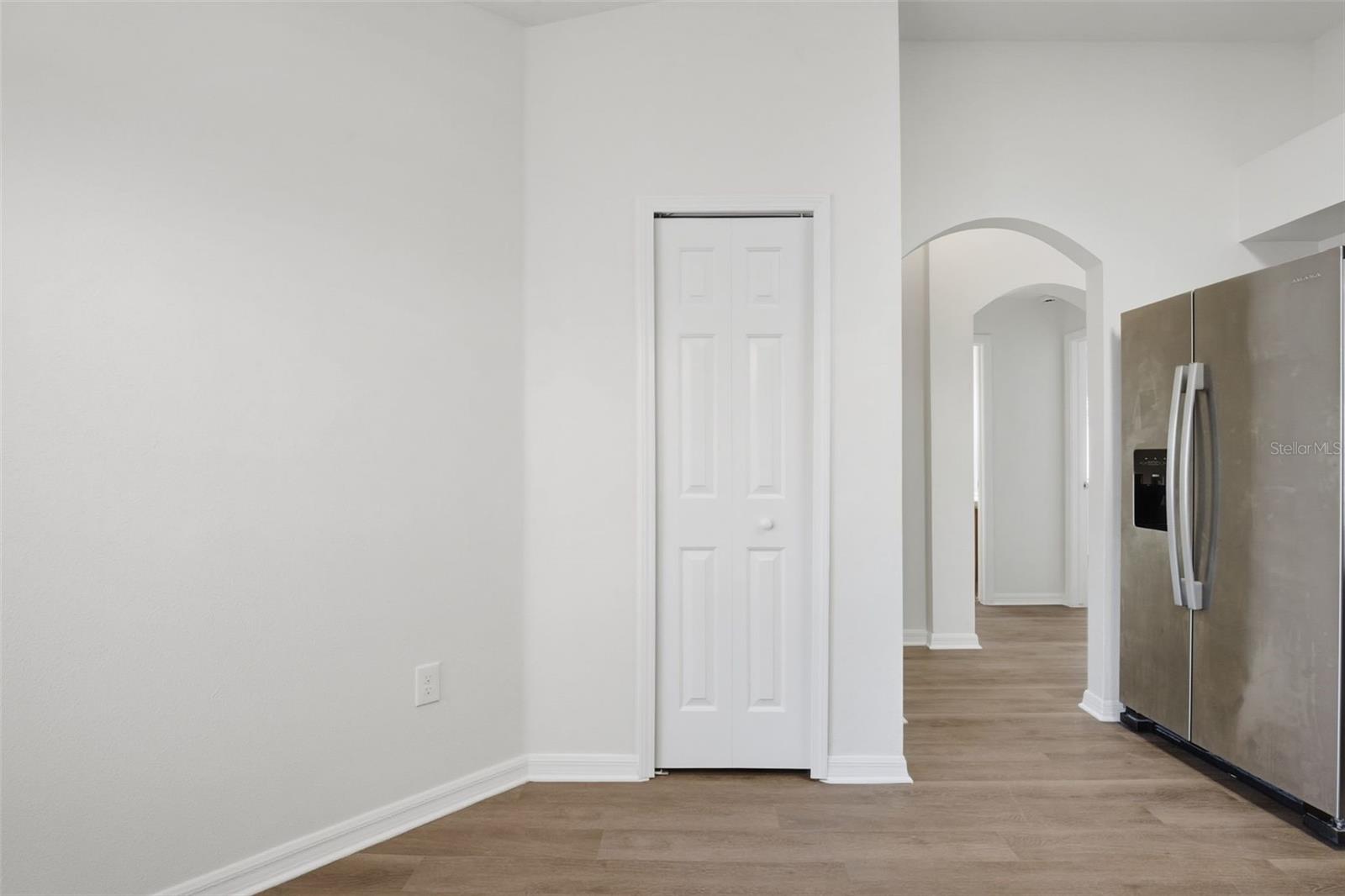 Image 3 of 34 For 532 Scarlet Maple Court