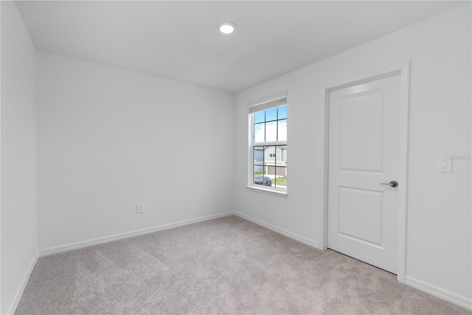 Image 24 of 37 For 13073 Empress Jewel Trail