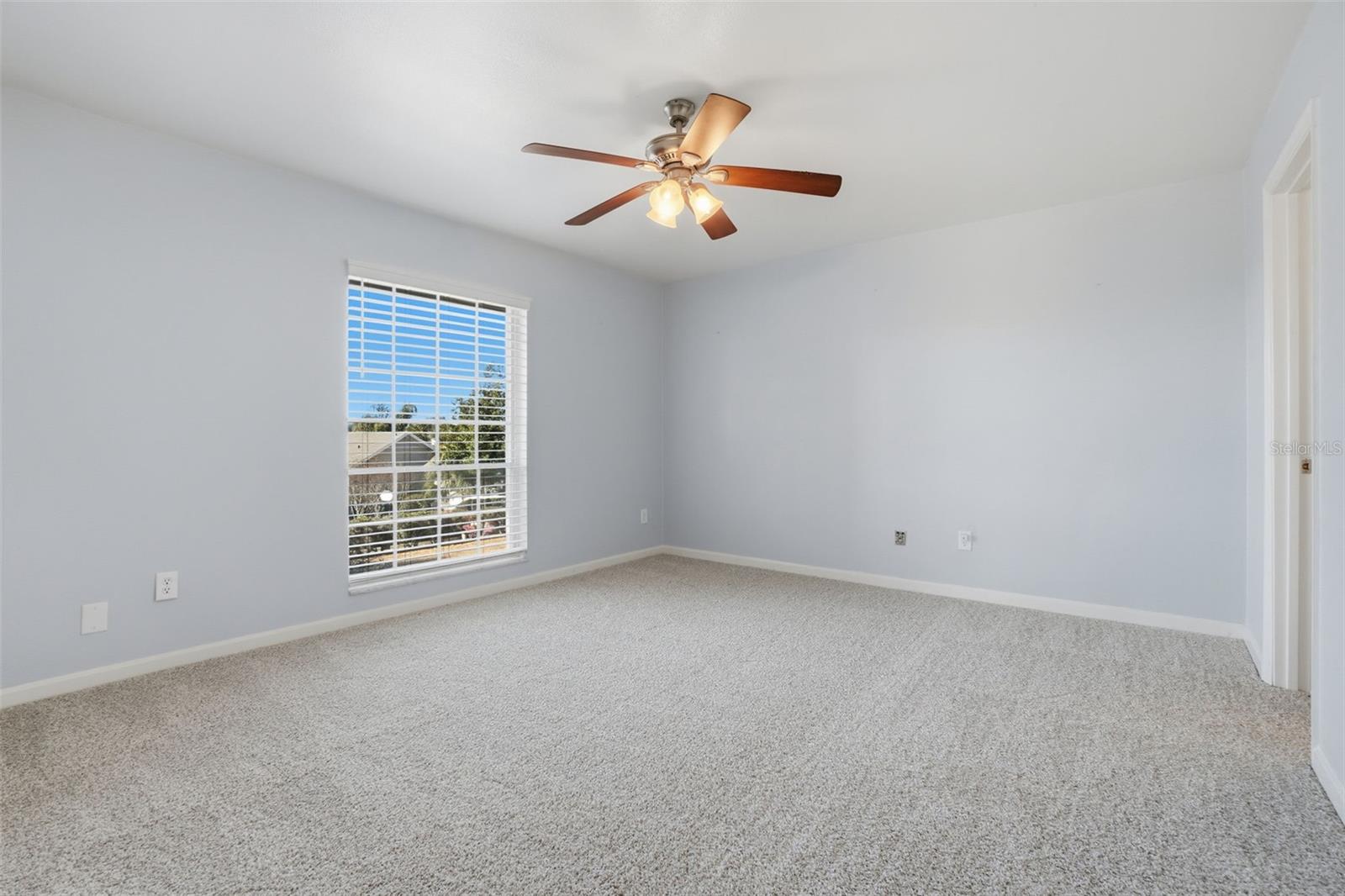 Image 12 of 34 For 1022 Villa Lane 11