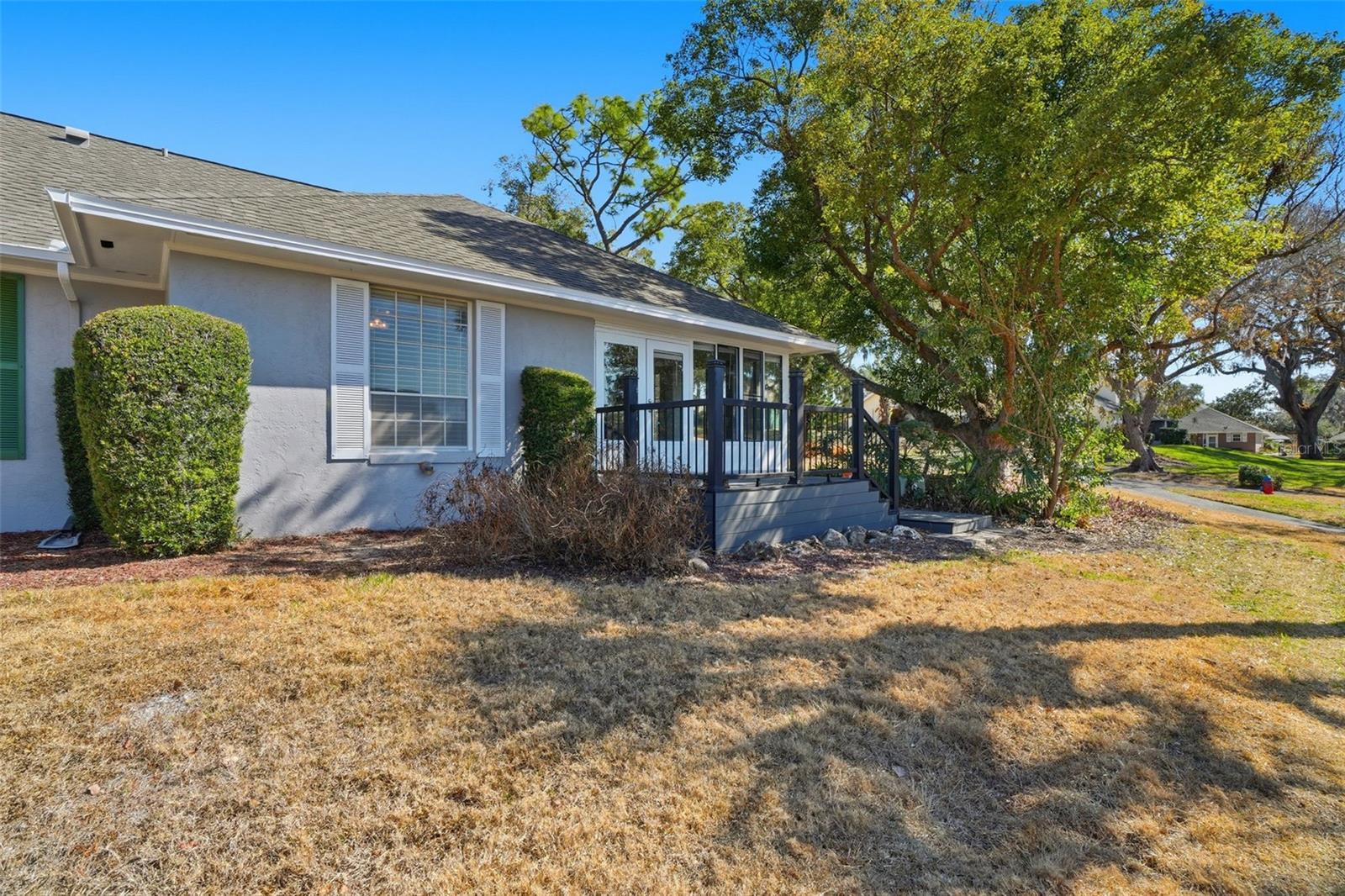 Image 22 of 34 For 1022 Villa Lane 11