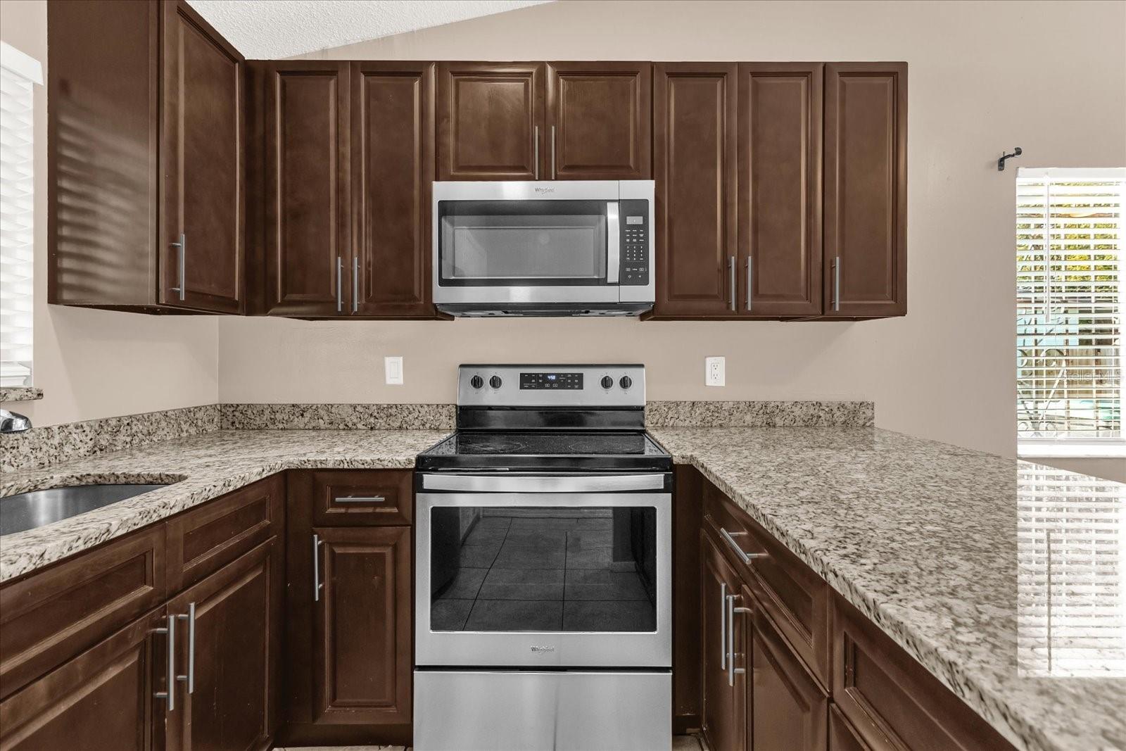 Image 5 of 37 For 9903 River Crest Court