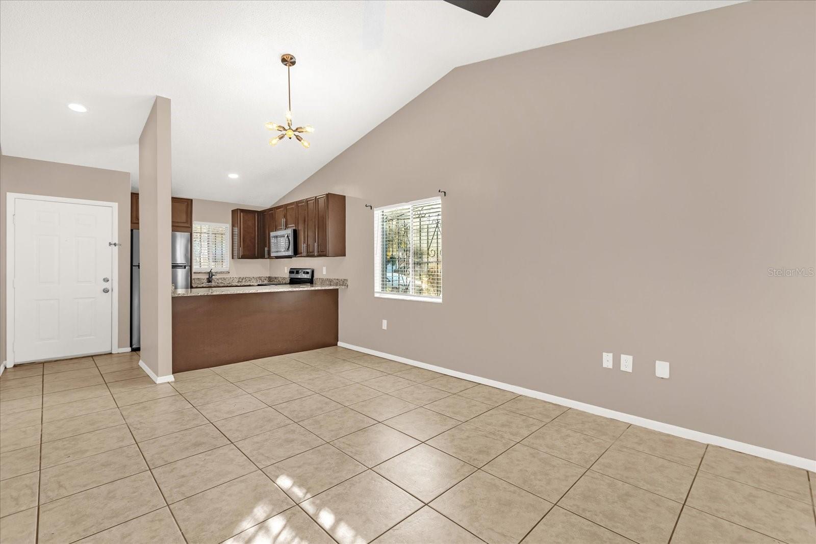 Image 9 of 37 For 9903 River Crest Court