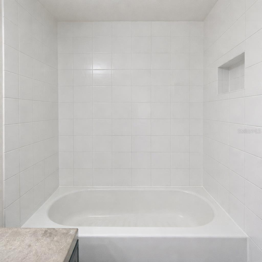 Image 17 of 39 For 2218 8th Avenue Sw