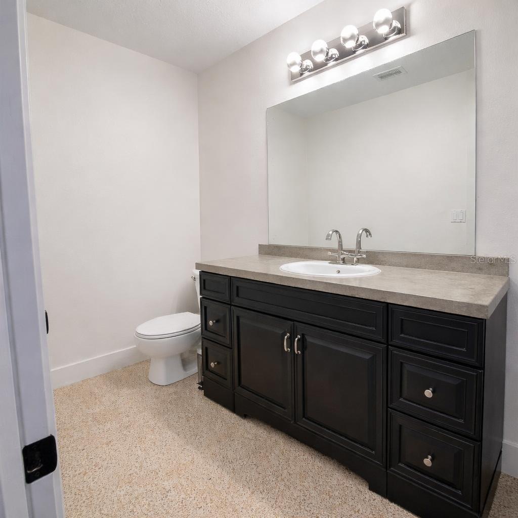 Image 18 of 39 For 2218 8th Avenue Sw