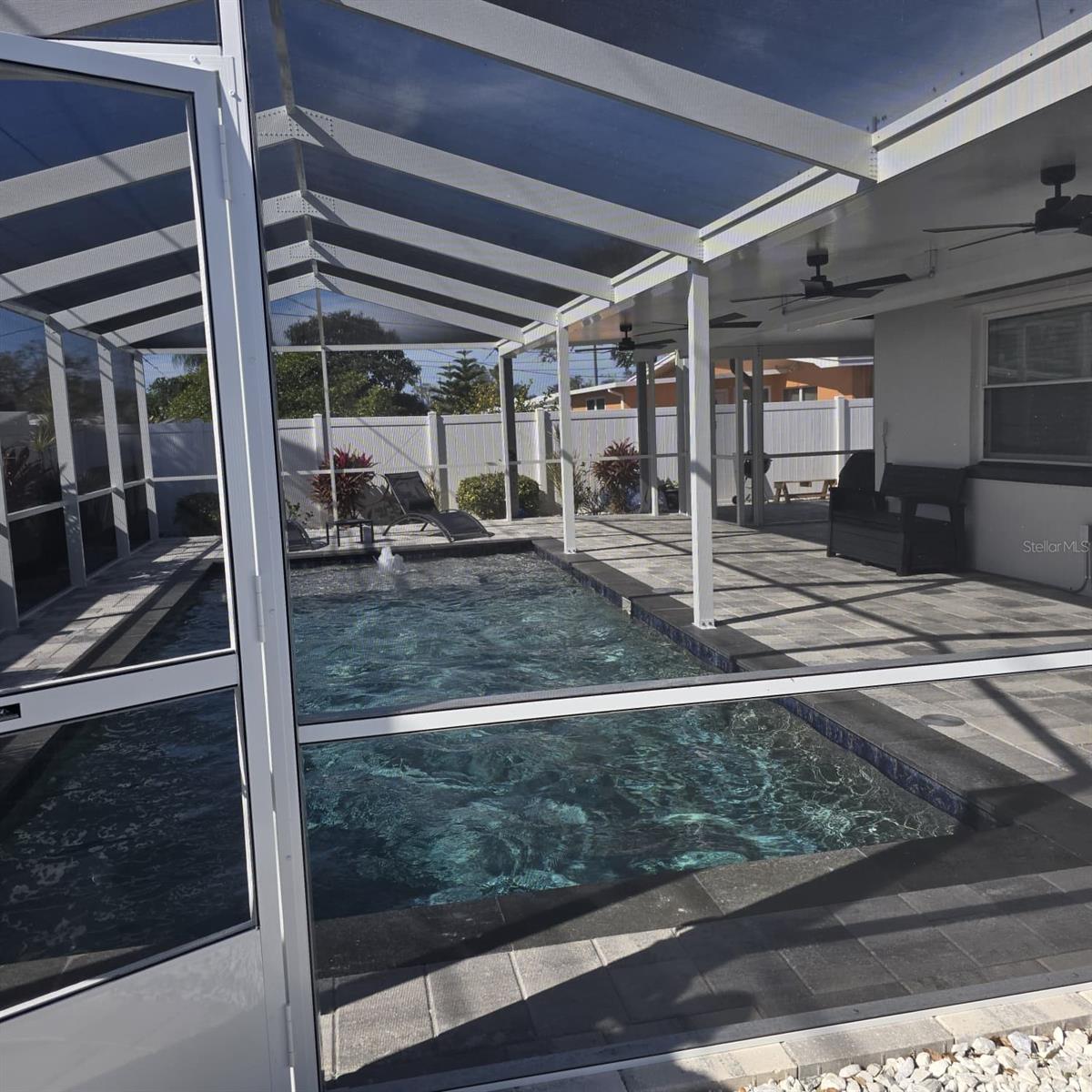 Image 35 of 39 For 2218 8th Avenue Sw