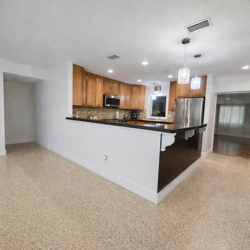 Image 4 of 39 For 2218 8th Avenue Sw