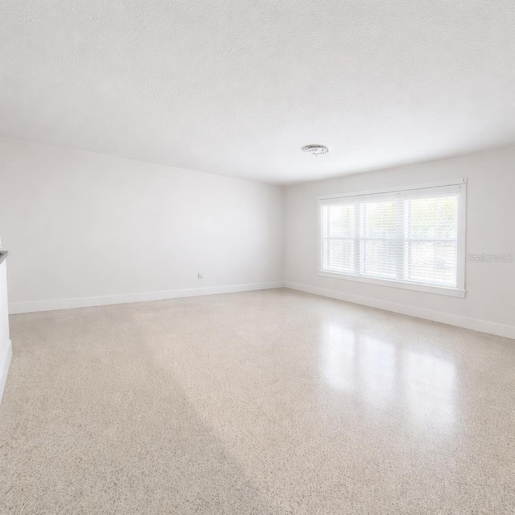 Image 9 of 39 For 2218 8th Avenue Sw