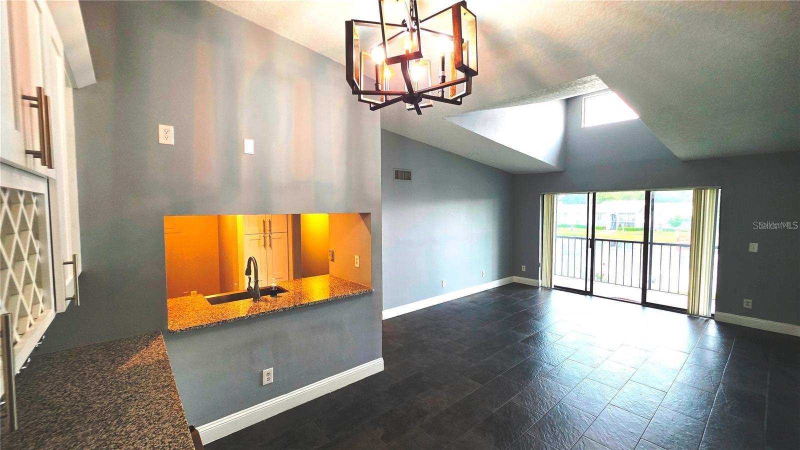 Image 7 of 28 For 8215 Sun Spring Circle 53