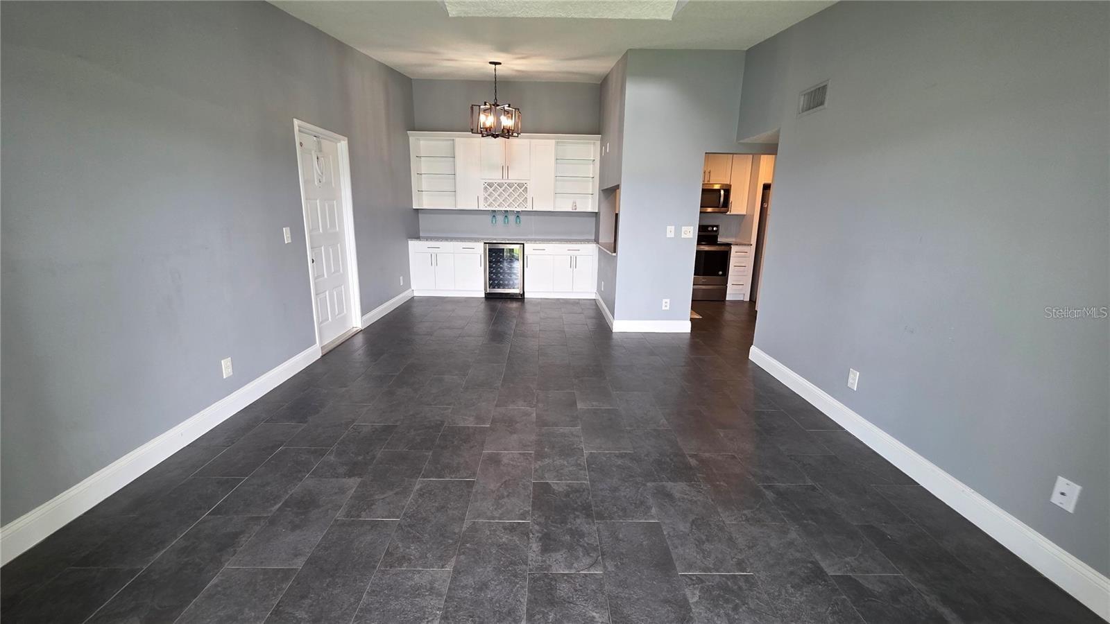 Image 9 of 28 For 8215 Sun Spring Circle 53