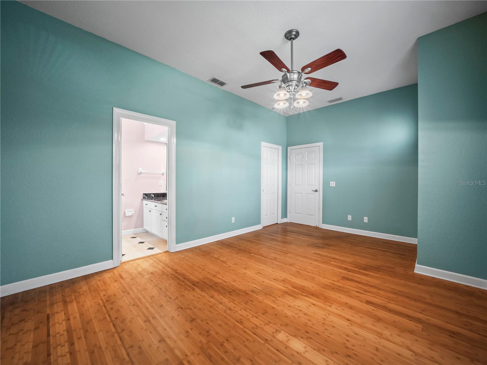 Image 32 of 47 For 3211 Heron Cove