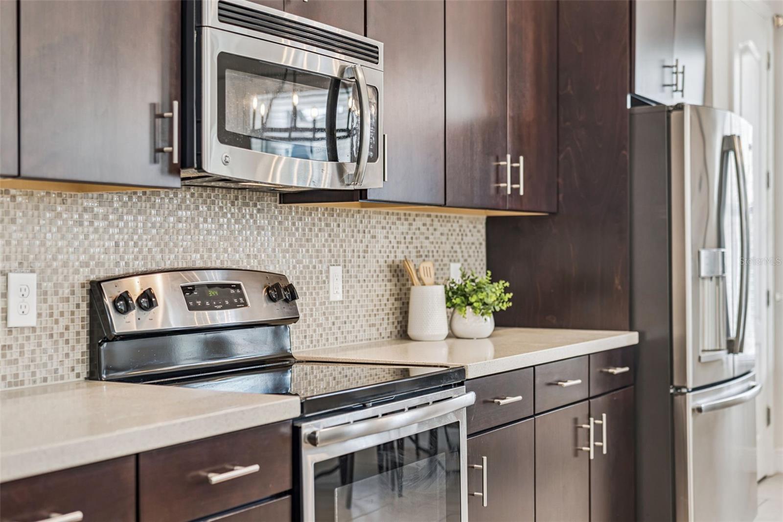 Image 10 of 51 For 8579 Pinter Street