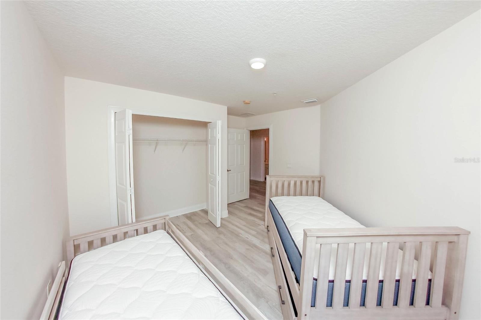 Image 21 of 31 For 6959 Sorrento Street