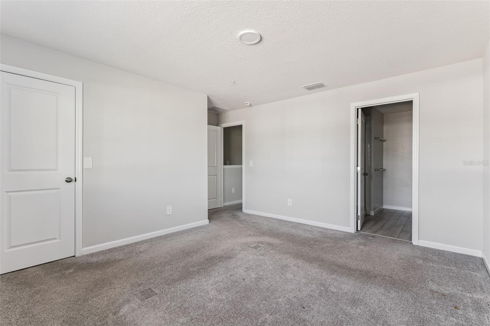 Image 11 of 20 For 141 Cape Honeysuckle Place