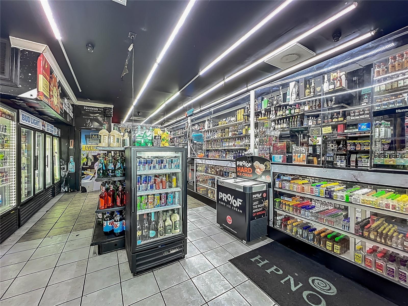 Image 10 of 43 For 4898 Edgewater Drive