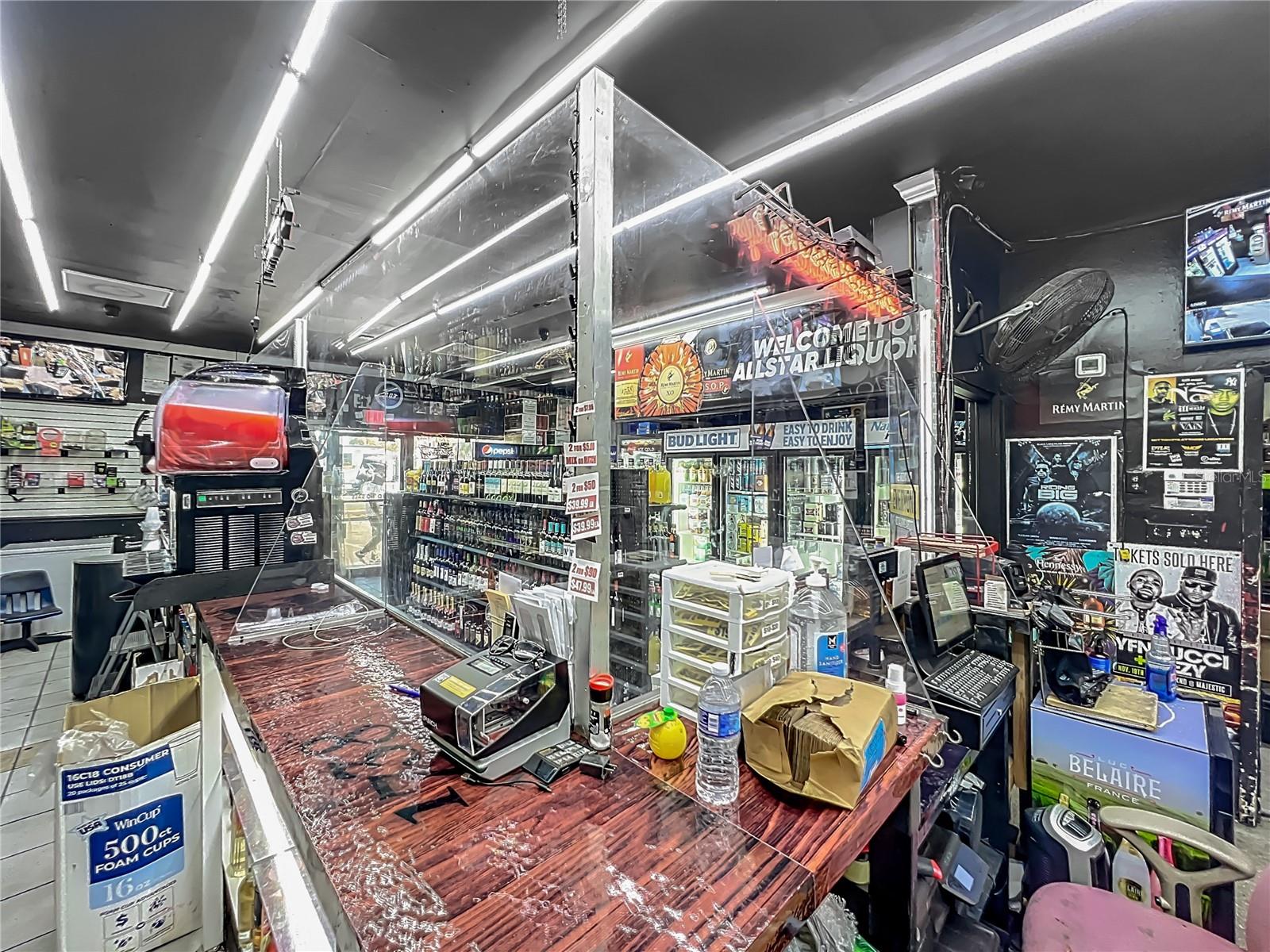 Image 22 of 43 For 4898 Edgewater Drive