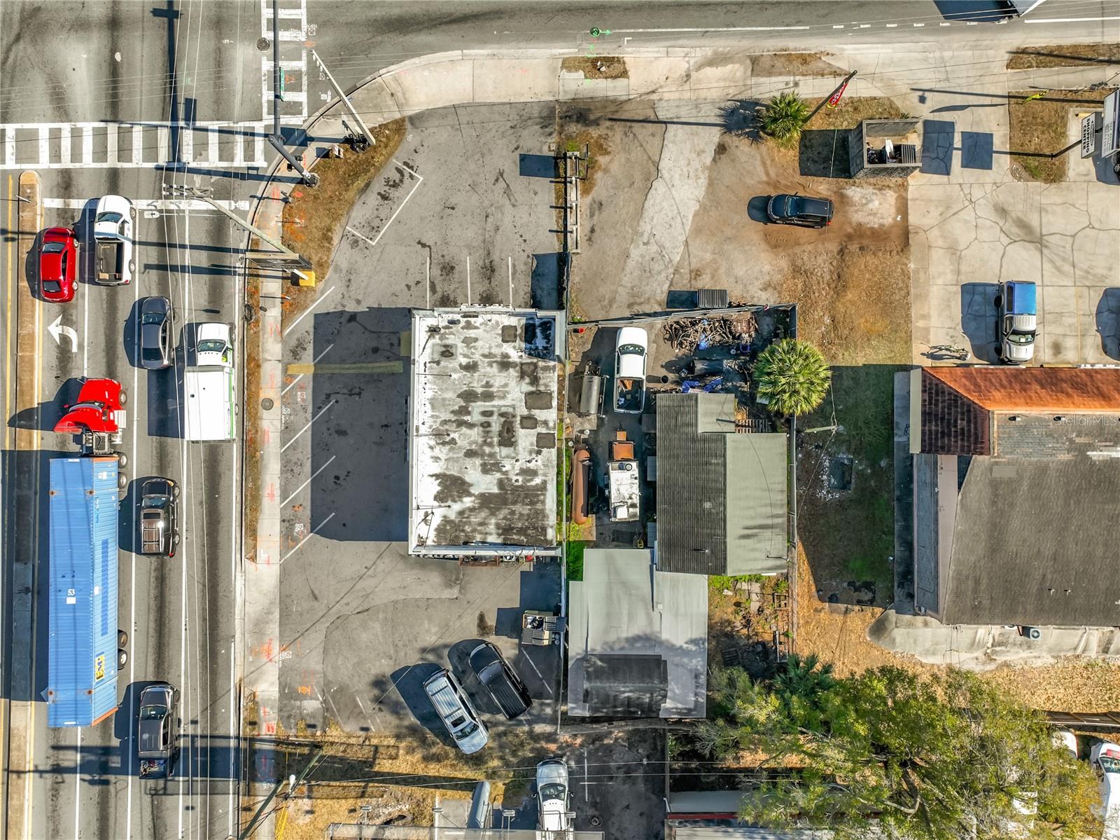 Image 32 of 43 For 4898 Edgewater Drive