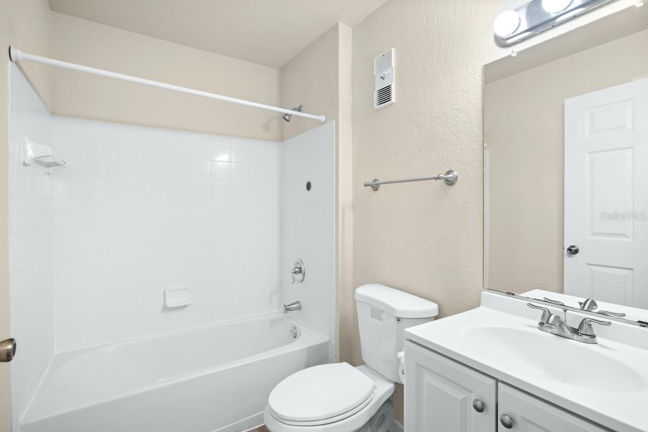 Image 19 of 28 For 13016 Plantation Park Circle 1129