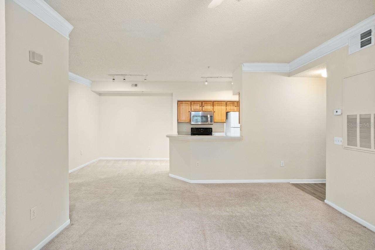 Image 8 of 28 For 13016 Plantation Park Circle 1129