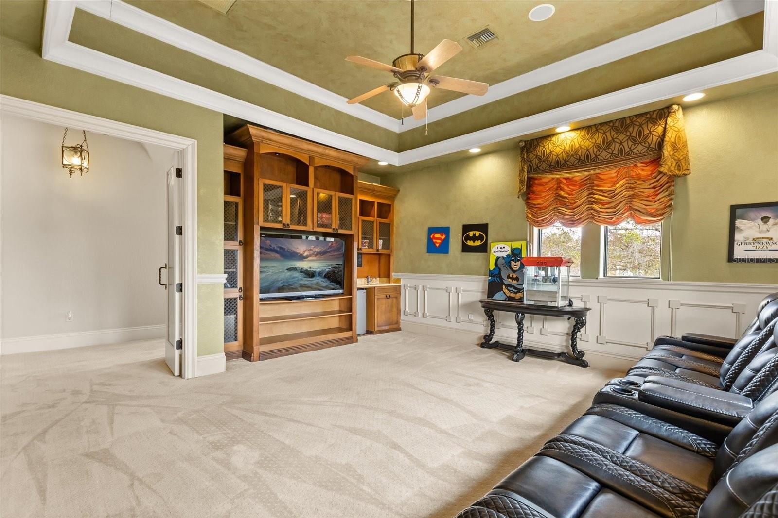 Image 37 of 89 For 3026 Porto Lago Court