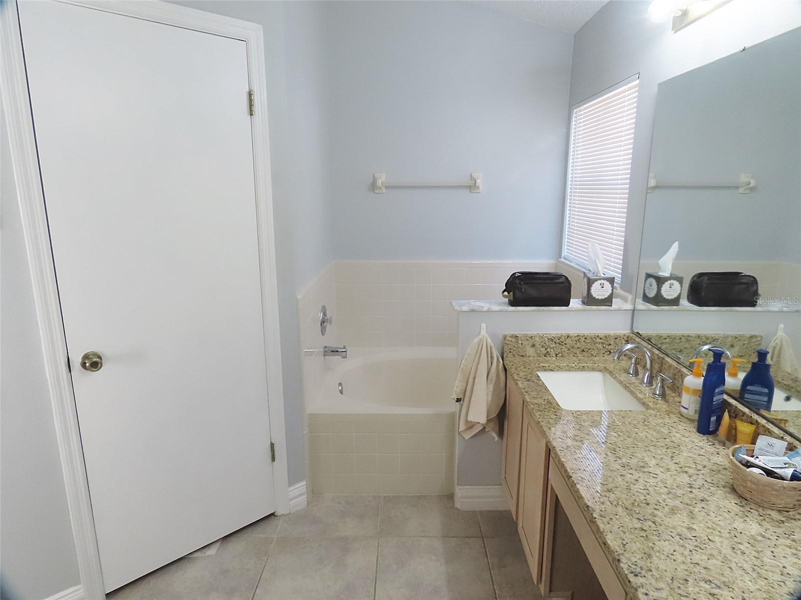 Image 14 of 21 For 1601 Boulder Creek Court