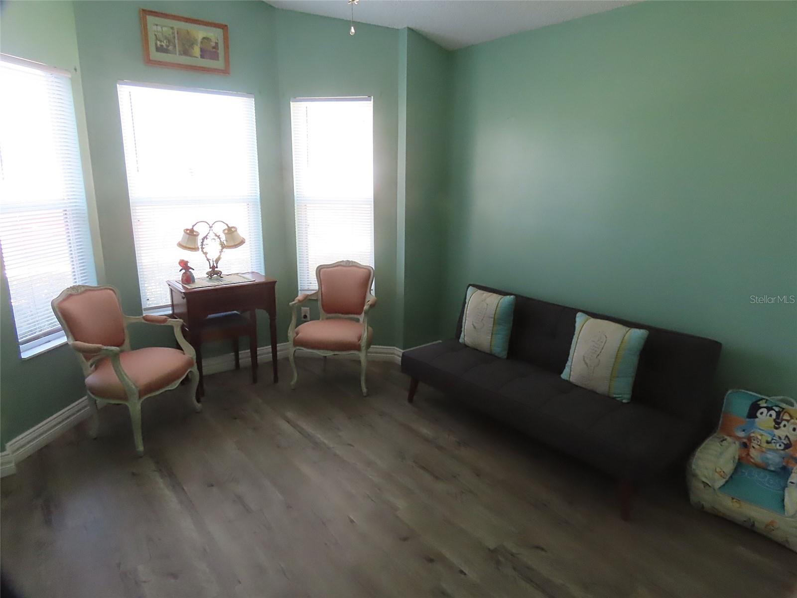 Image 17 of 21 For 1601 Boulder Creek Court