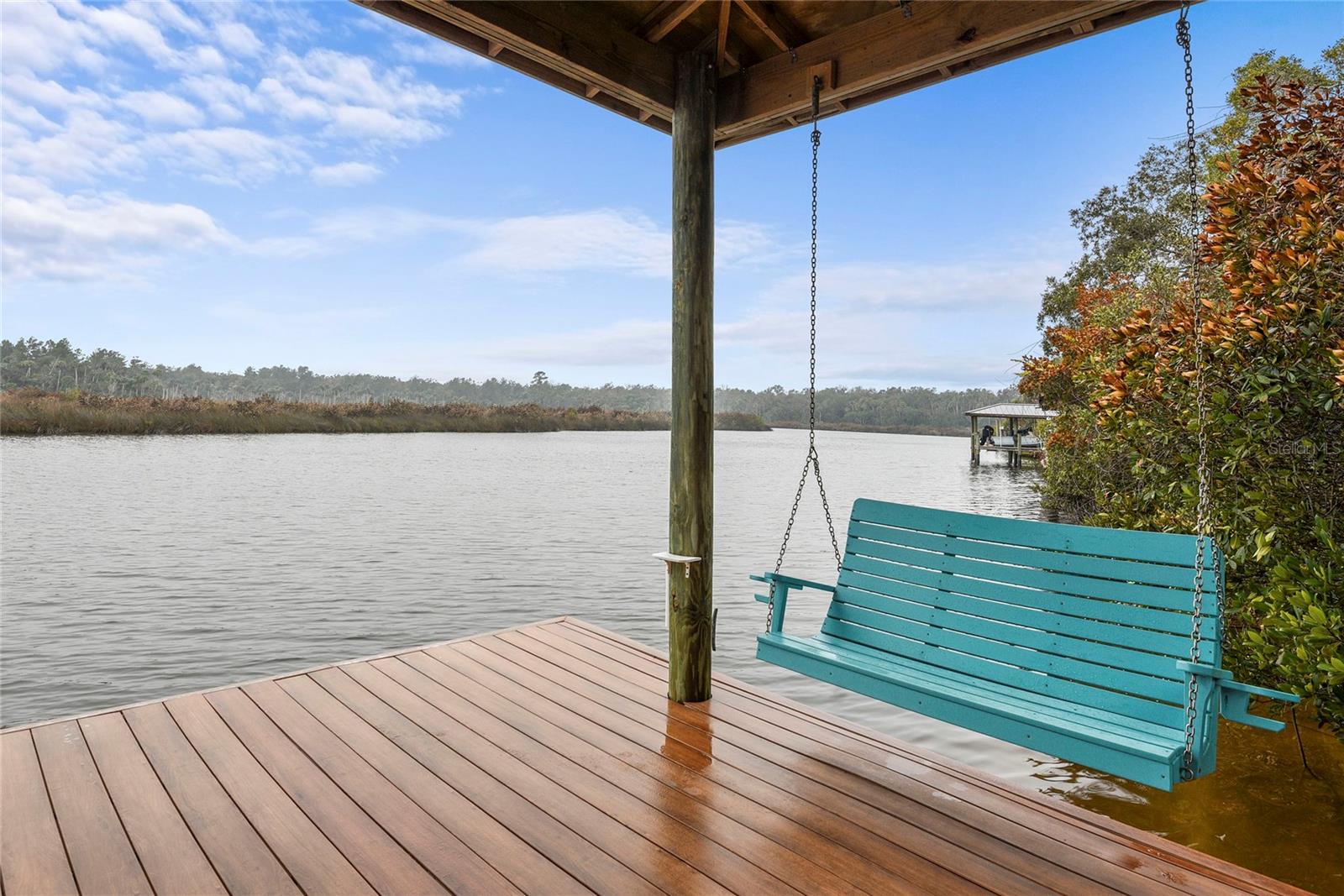 Image 15 of 49 For 825 Hewitt Drive