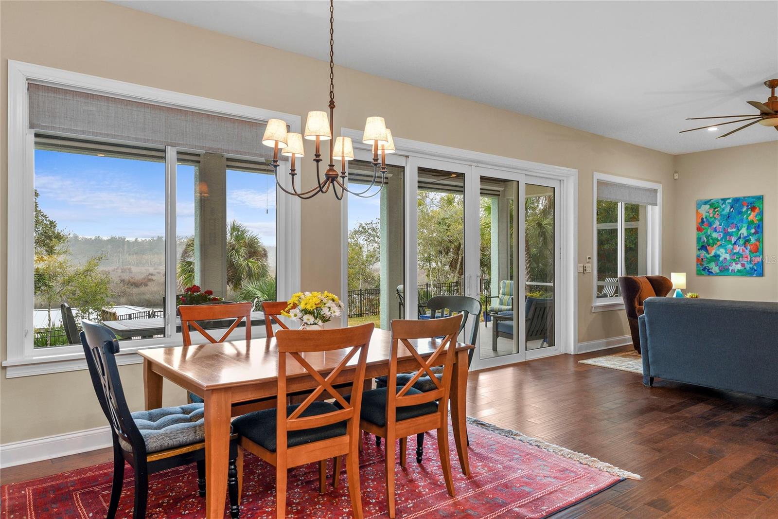 Image 24 of 49 For 825 Hewitt Drive