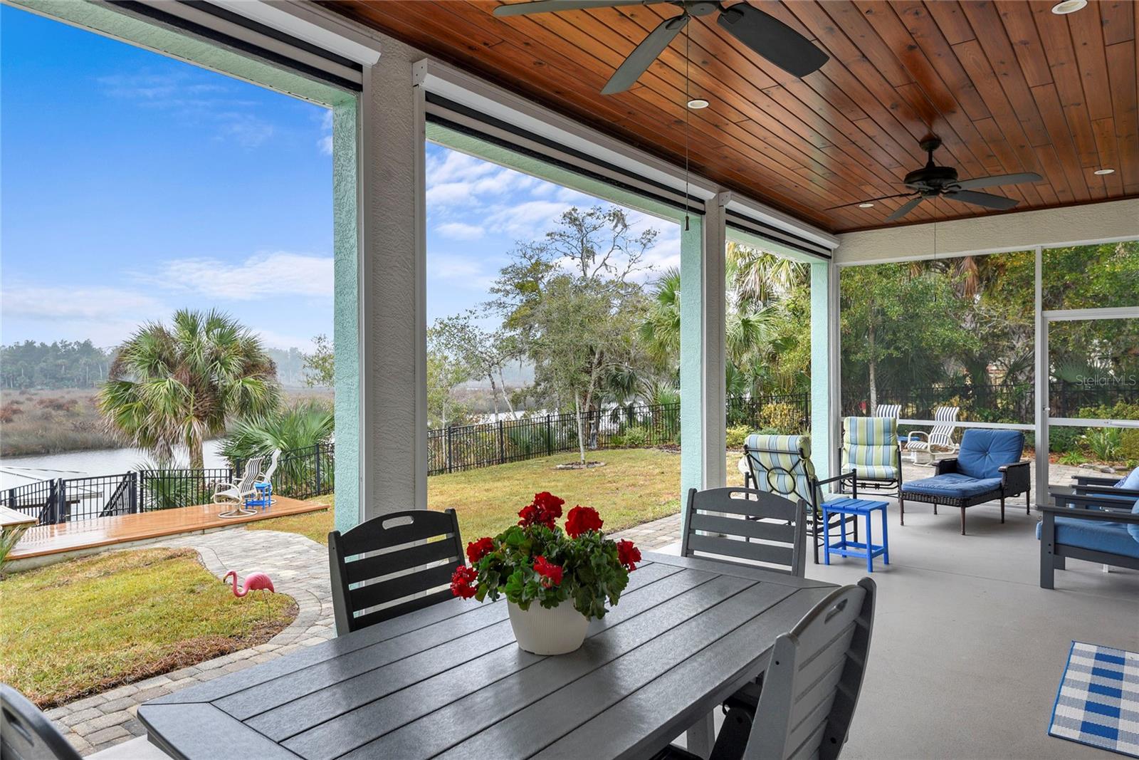 Image 27 of 49 For 825 Hewitt Drive