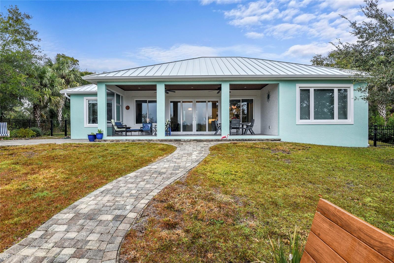 Image 44 of 49 For 825 Hewitt Drive